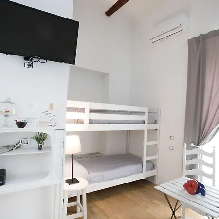 Quartino Napoletano 4*