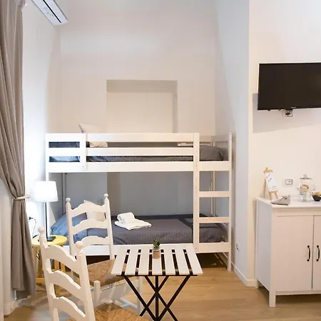 Frühstückspension Quartino Napoletano 4*